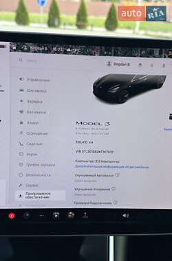 Седан Tesla Model 3 2019 в 