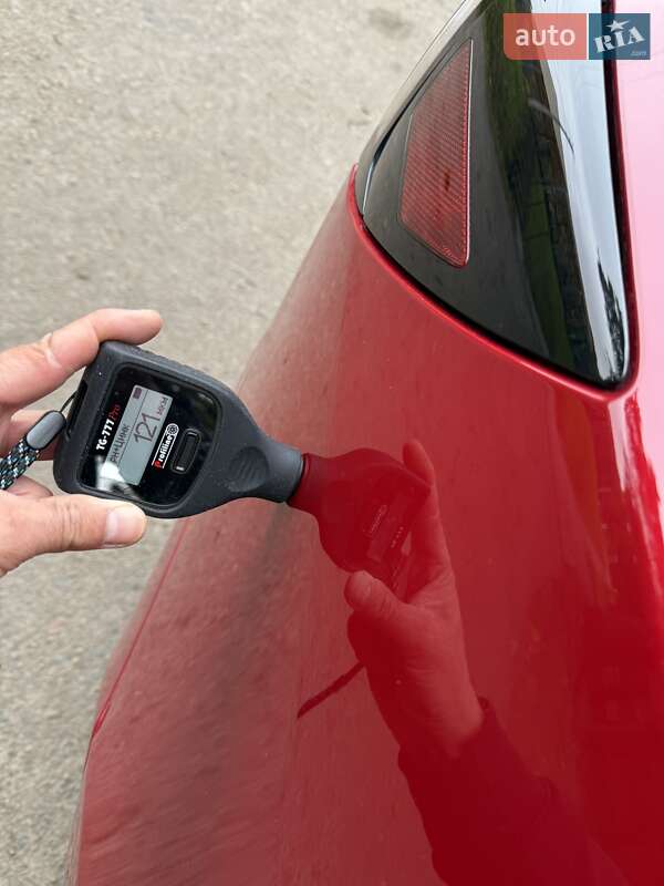 Седан Tesla Model 3 2019 в Львові
