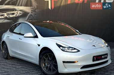 Седан Tesla Model 3 2023 в 