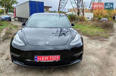 Седан Tesla Model 3 2019 в 