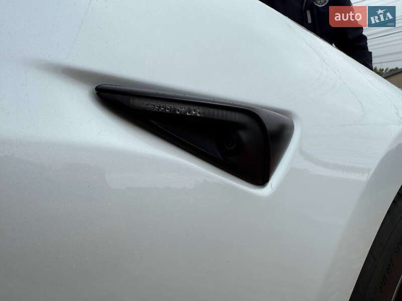 Седан Tesla Model 3 2021 в Одесі
