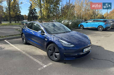 Седан Tesla Model 3 2018 в Кривом Роге