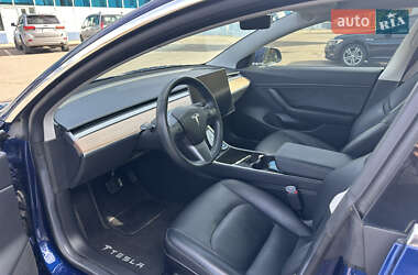 Седан Tesla Model 3 2018 в 