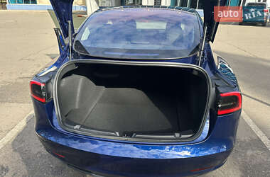 Седан Tesla Model 3 2018 в 