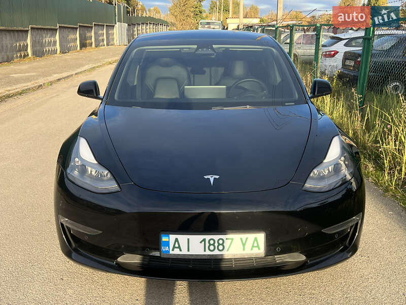 Седан Tesla Model 3 2022 в Києві