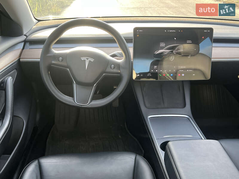 Седан Tesla Model 3 2022 в Києві