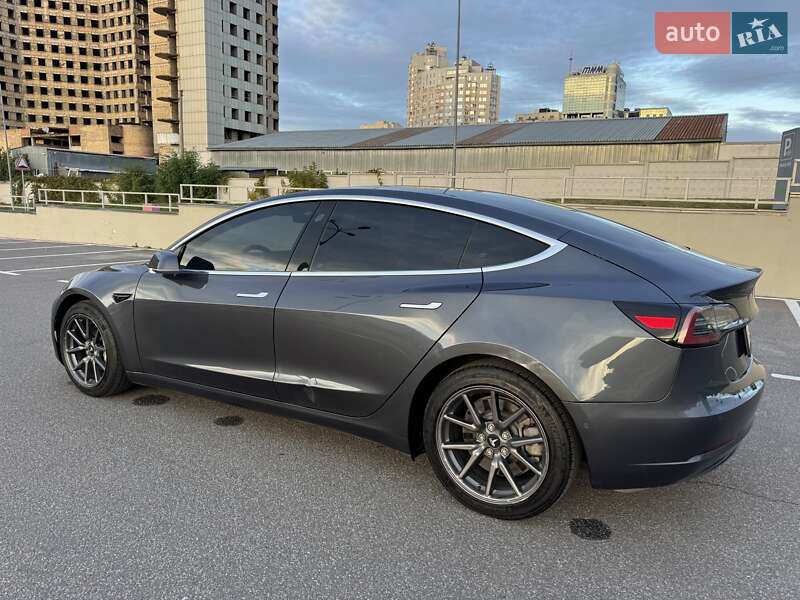 Седан Tesla Model 3 2019 в Києві фото 16 Седан Tesla Model 3 2019 в Києві