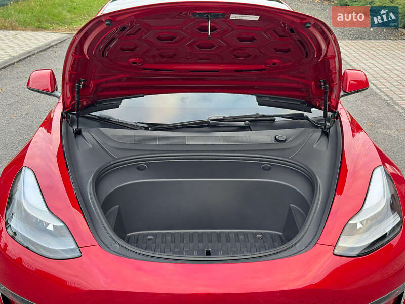 Седан Tesla Model 3 2022 в Киверцах фото 11 Седан Tesla Model 3 2022 в Киверцах