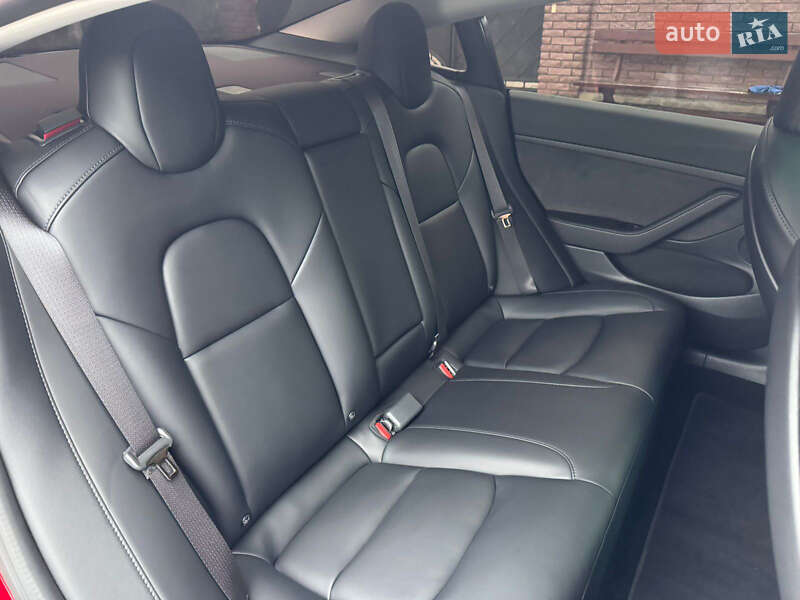 Седан Tesla Model 3 2022 в Киверцах фото 23 Седан Tesla Model 3 2022 в Киверцах