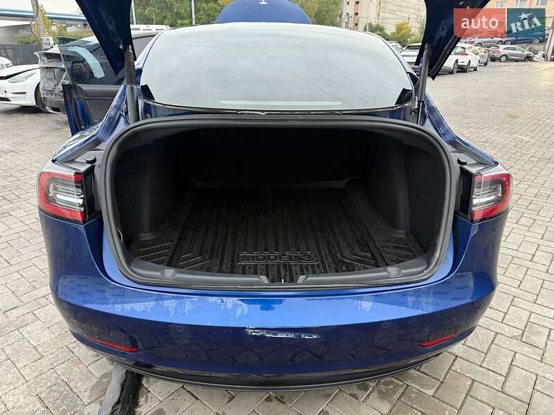 Седан Tesla Model 3 2021 в Луцке фото 13 Седан Tesla Model 3 2021 в Луцке