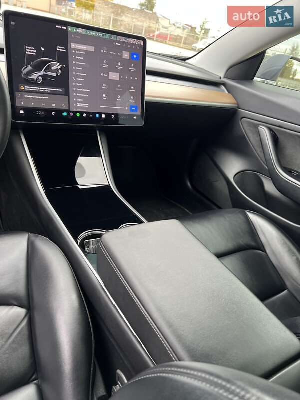 Седан Tesla Model 3 2019 в Сарнах фото 21 Седан Tesla Model 3 2019 в Сарнах