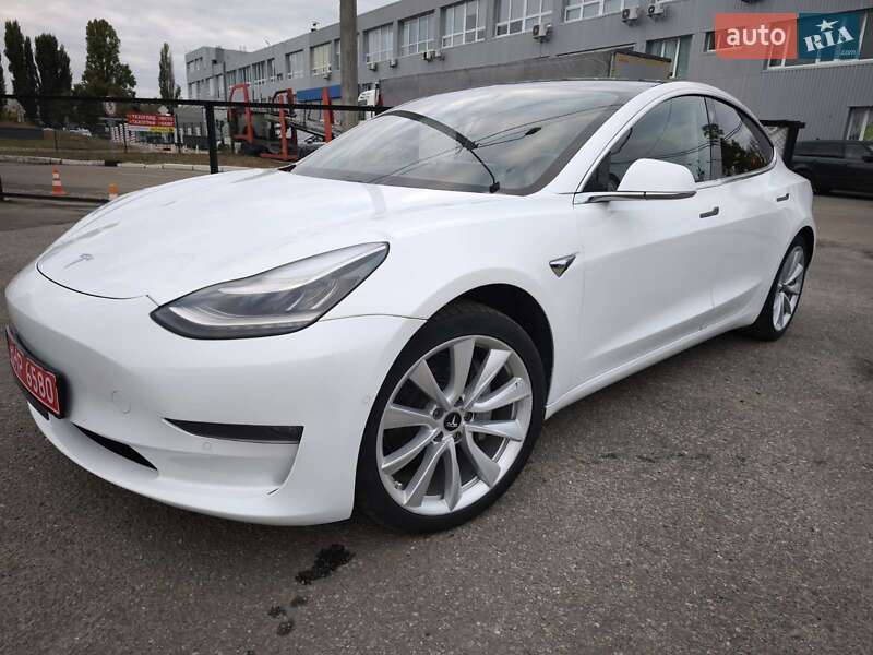 Седан Tesla Model 3 2019 в Киеве фото 2 Седан Tesla Model 3 2019 в Киеве