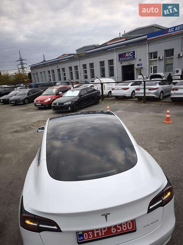 Седан Tesla Model 3 2019 в Киеве фото 11 Седан Tesla Model 3 2019 в Киеве