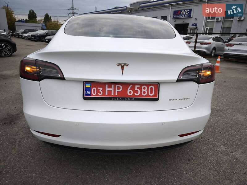 Седан Tesla Model 3 2019 в Киеве фото 17 Седан Tesla Model 3 2019 в Киеве