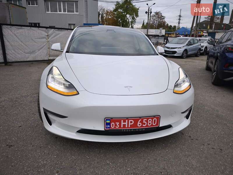Седан Tesla Model 3 2019 в Киеве фото 30 Седан Tesla Model 3 2019 в Киеве