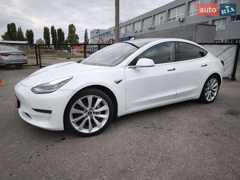 Седан Tesla Model 3 2019 в Киеве фото 32 Седан Tesla Model 3 2019 в Киеве