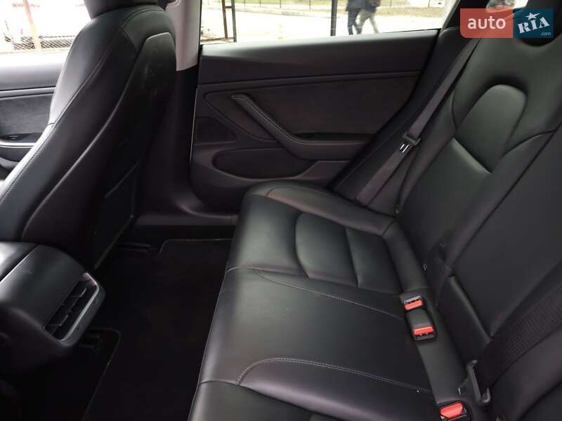 Седан Tesla Model 3 2019 в Киеве фото 47 Седан Tesla Model 3 2019 в Киеве