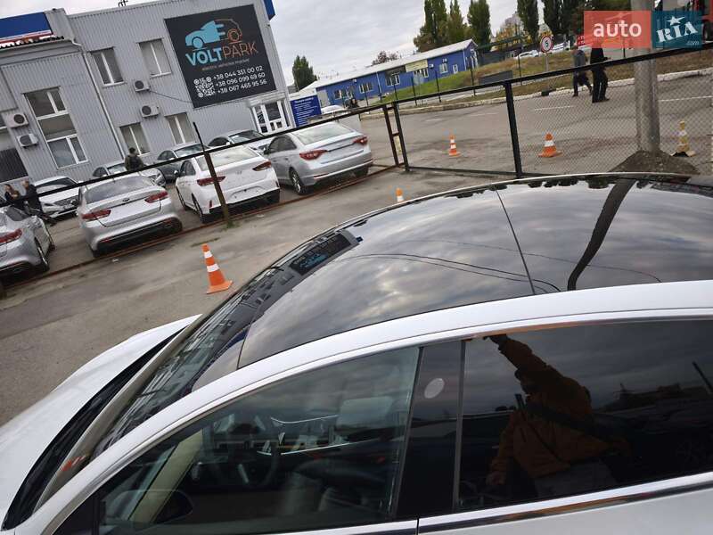 Седан Tesla Model 3 2019 в Киеве фото 57 Седан Tesla Model 3 2019 в Киеве