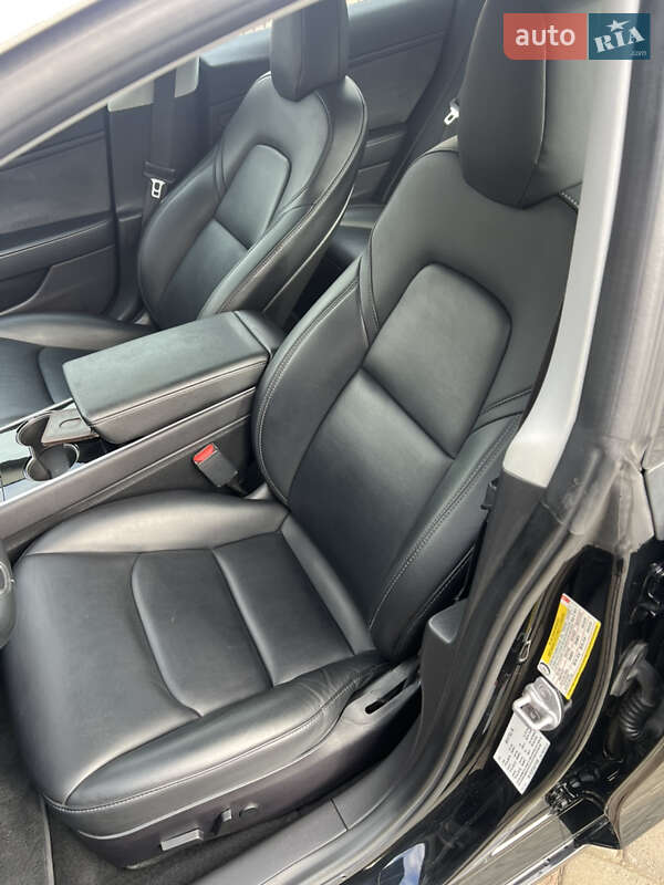 Седан Tesla Model 3 2019 в Львове фото 12 Седан Tesla Model 3 2019 в Львове