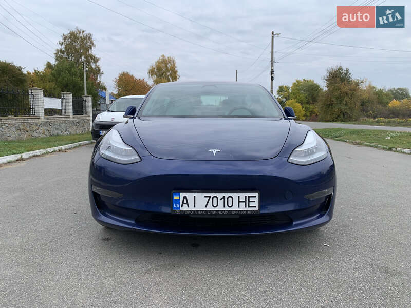 Седан Tesla Model 3 2019 в Барышевке