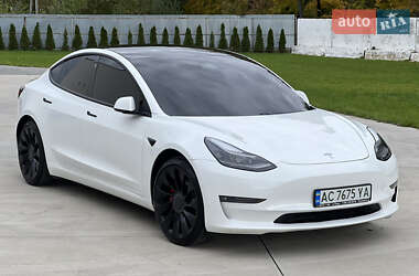 Седан Tesla Model 3 2021 в Луцке