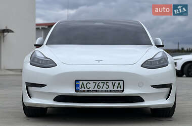Седан Tesla Model 3 2021 в Луцке
