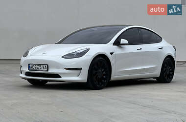 Седан Tesla Model 3 2021 в Луцке