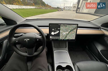Седан Tesla Model 3 2021 в Луцке