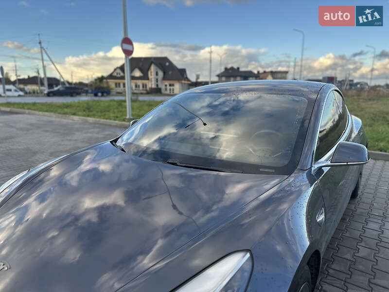 Седан Tesla Model 3 2020 в Луцке фото 11 Седан Tesla Model 3 2020 в Луцке