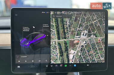 Седан Tesla Model 3 2020 в 