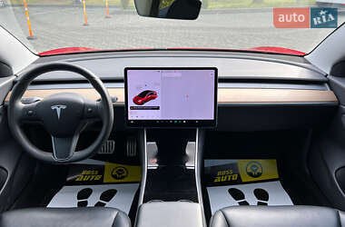 Седан Tesla Model 3 2019 в 
