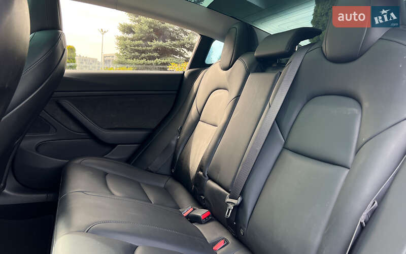 Седан Tesla Model 3 2019 в Львове фото 20 Седан Tesla Model 3 2019 в Львове