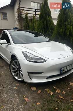 Седан Tesla Model 3 2019 в 