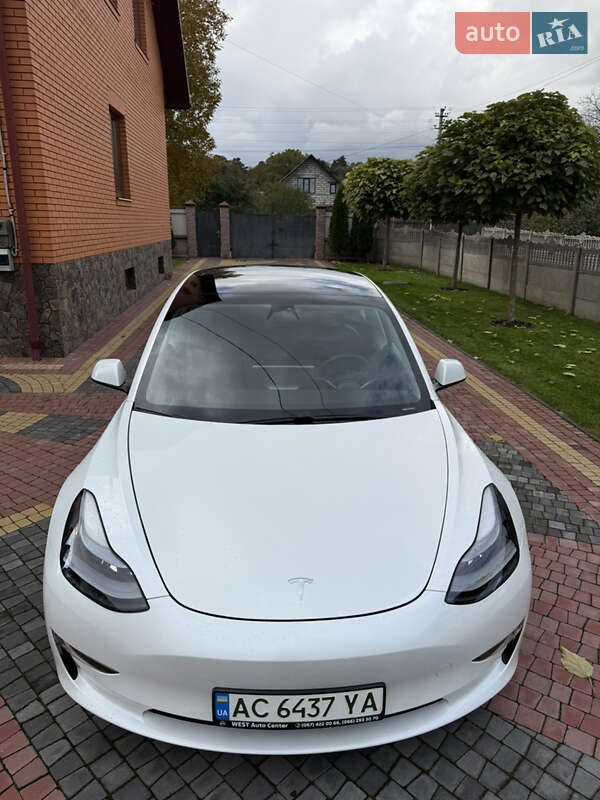 Седан Tesla Model 3 2021 в Луцке фото 6 Седан Tesla Model 3 2021 в Луцке