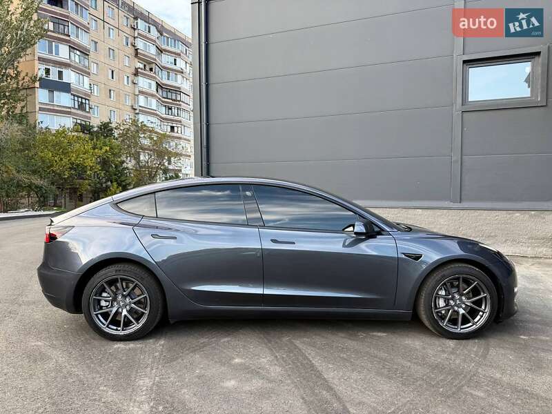 Седан Tesla Model 3 2022 в Кривому Розі фото 28 Седан Tesla Model 3 2022 в Кривому Розі