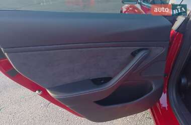 Седан Tesla Model 3 2018 в 