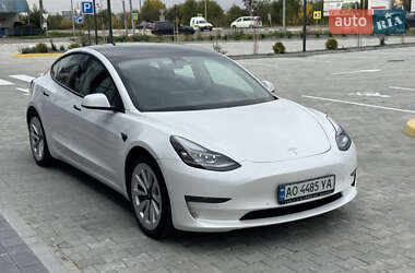 Седан Tesla Model 3 2021 в  фото 5 Седан Tesla Model 3 2021 в