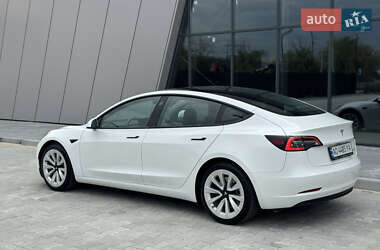 Седан Tesla Model 3 2021 в  фото 10 Седан Tesla Model 3 2021 в