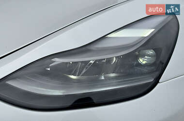 Седан Tesla Model 3 2021 в  фото 15 Седан Tesla Model 3 2021 в