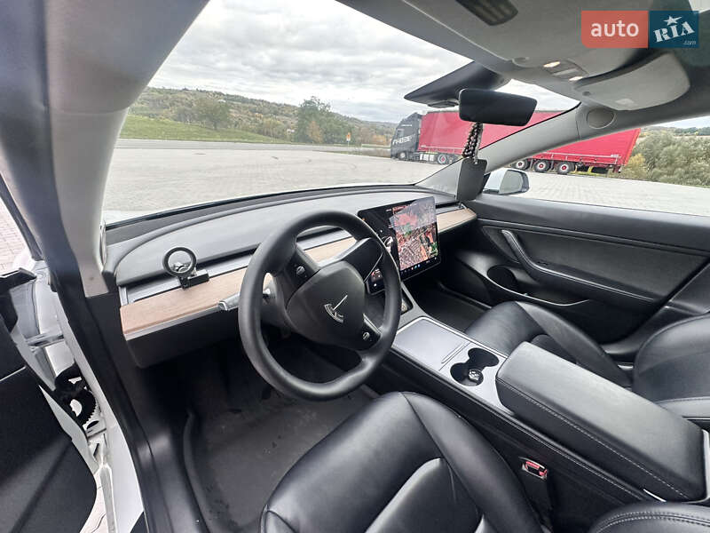 Седан Tesla Model 3 2020 в Черновцах фото 25 Седан Tesla Model 3 2020 в Черновцах