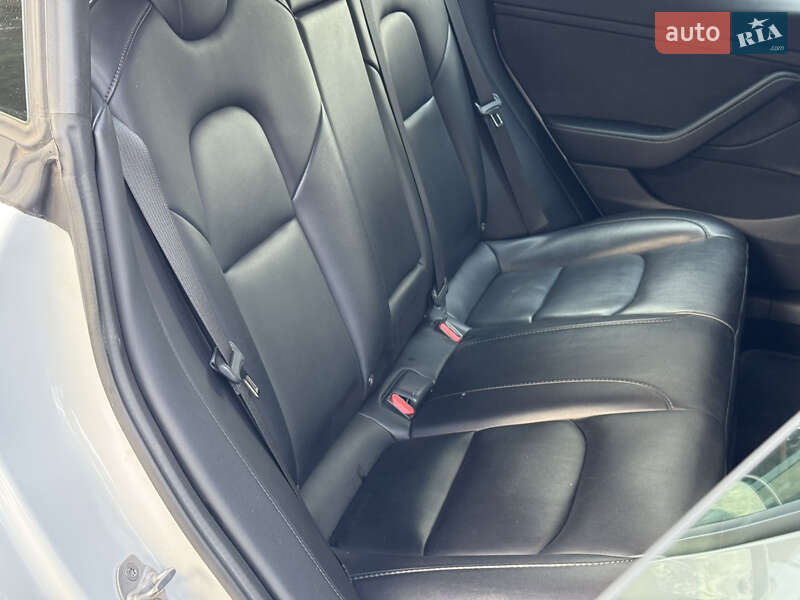 Седан Tesla Model 3 2022 в Нетешине фото 29 Седан Tesla Model 3 2022 в Нетешине
