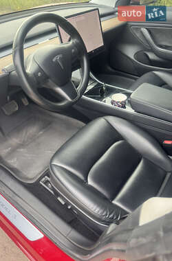 Седан Tesla Model 3 2018 в 