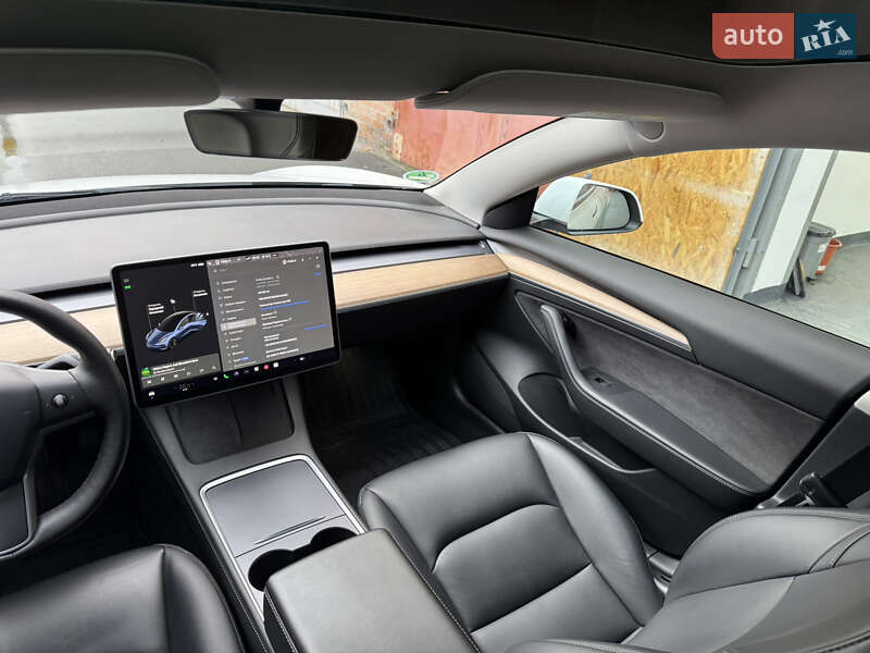 Седан Tesla Model 3 2021 в Киеве фото 13 Седан Tesla Model 3 2021 в Киеве