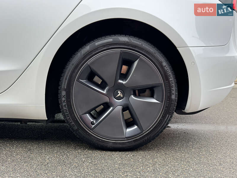 Седан Tesla Model 3 2021 в Киеве фото 34 Седан Tesla Model 3 2021 в Киеве