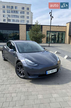 Седан Tesla Model 3 2019 в Хмельницком