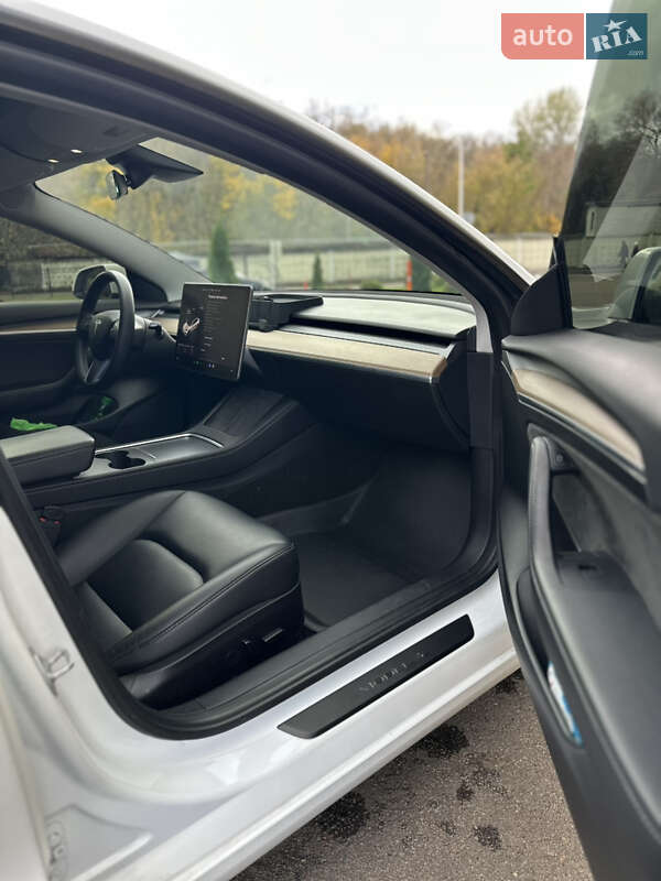 Седан Tesla Model 3 2022 в Чернігові фото 23 Седан Tesla Model 3 2022 в Чернігові
