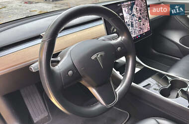 Седан Tesla Model 3 2018 в 