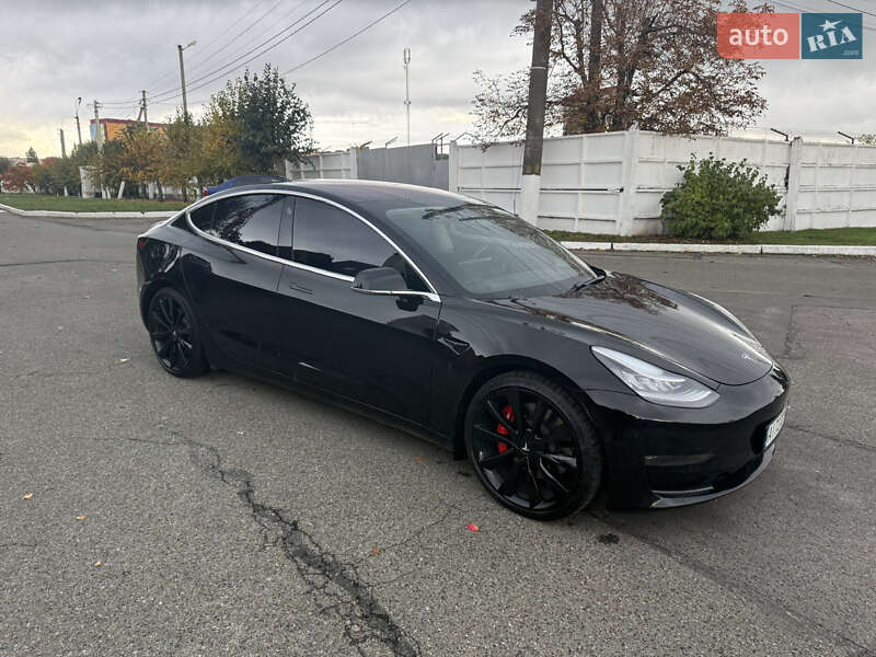 Седан Tesla Model 3 2019 в Киеве фото 2 Седан Tesla Model 3 2019 в Киеве