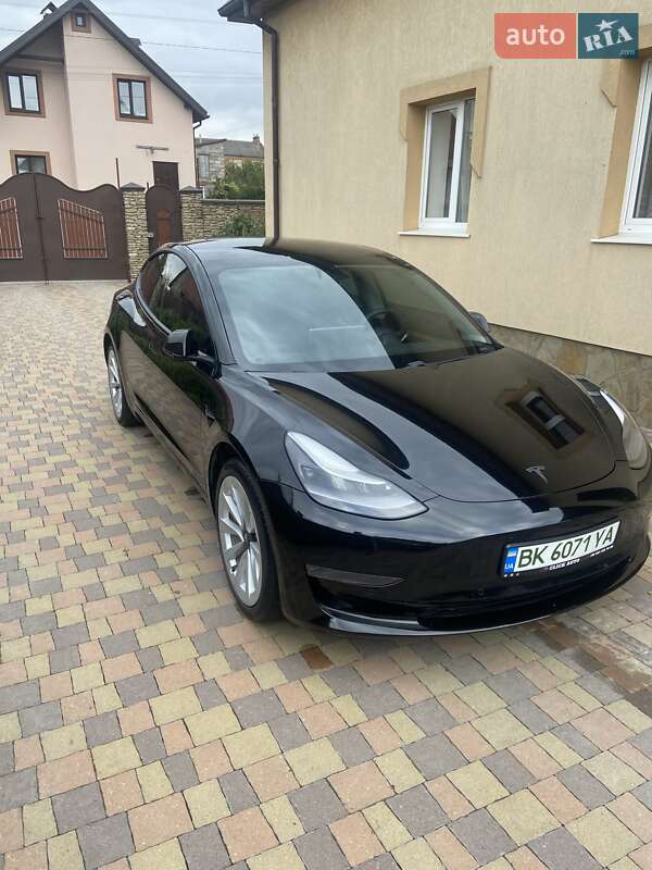 Седан Tesla Model 3 2021 в Ровно фото 2 Седан Tesla Model 3 2021 в Ровно