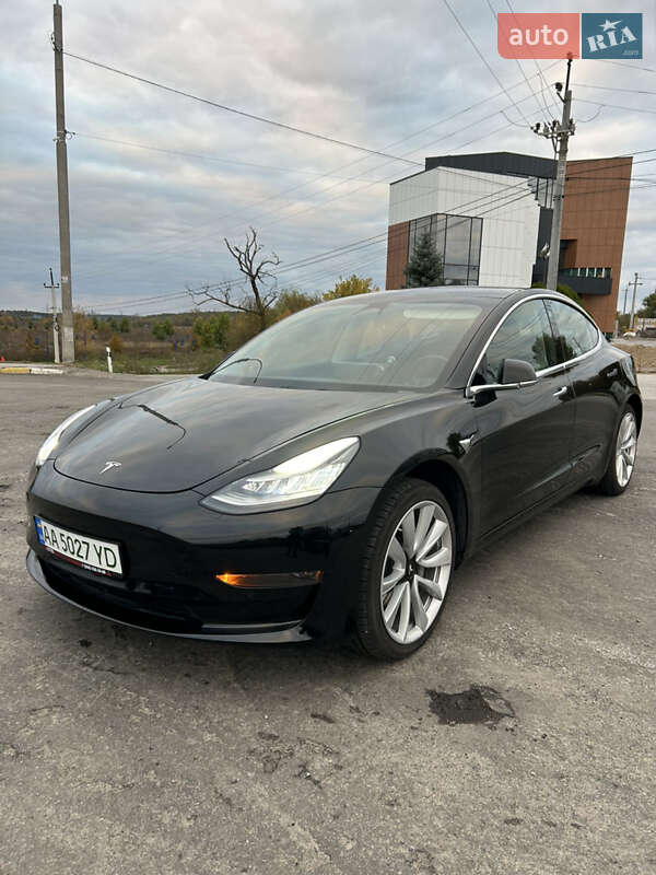 Седан Tesla Model 3 2019 в Ирпене фото Седан Tesla Model 3 2019 в Ирпене